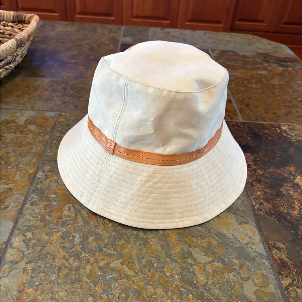 Coach Bucket Hat - Picture 9 of 9